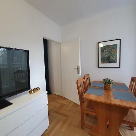 Male Mieszkanko Gdynia Redlowo Apartment